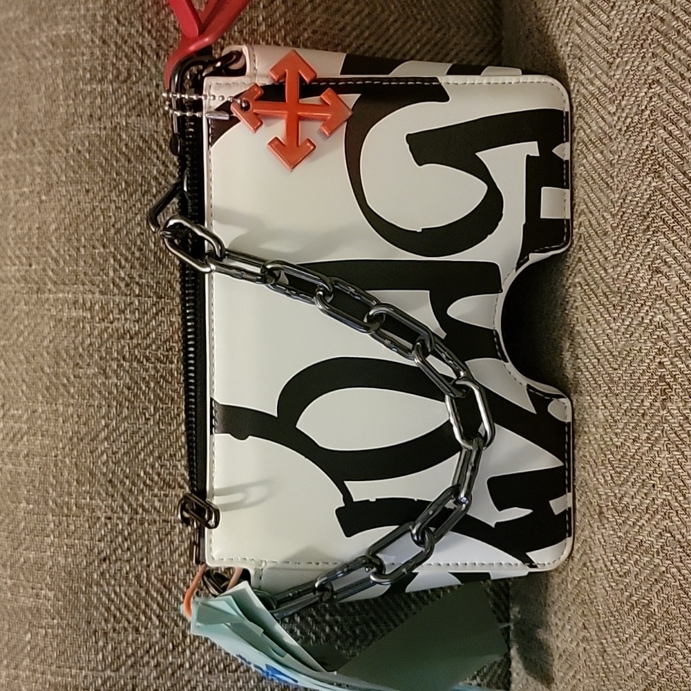 Black and White Designer Women's Bag NWT - Picture 2 of 4